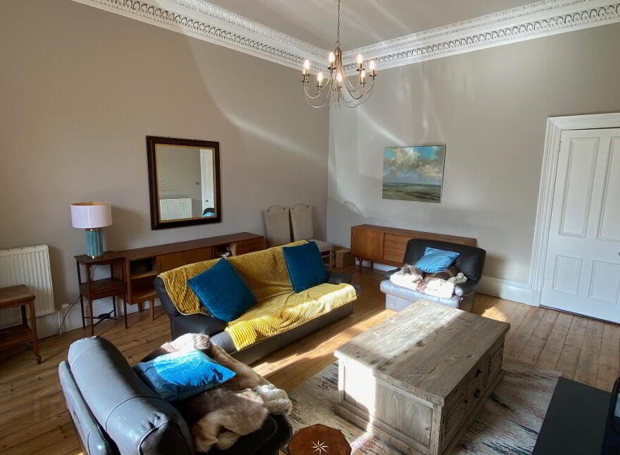 13 Chamberlain Road, Morningside, Edinburgh, EH10 4DJ