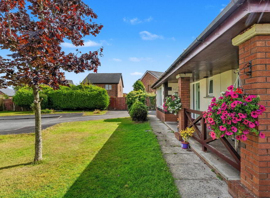 30 Lord Warden's Grange, Bangor, BT19 1YN