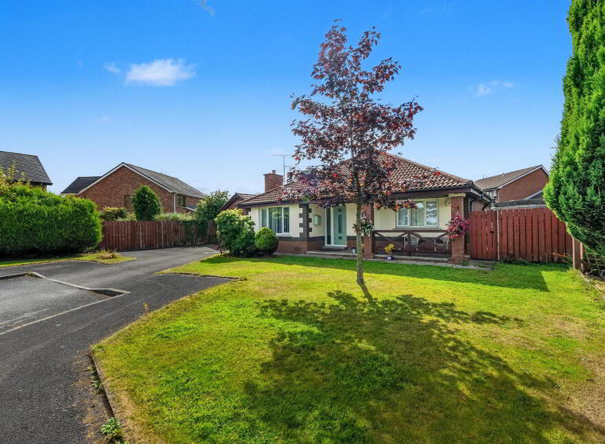 30 Lord Warden's Grange, Bangor, BT19 1YN photo