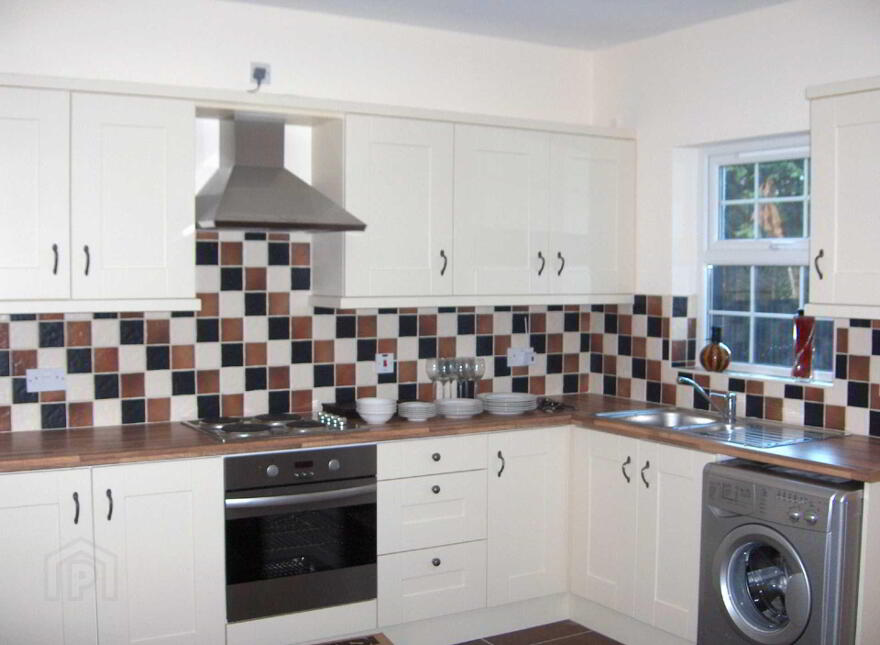 4 Glenfall Mews, Larne, BT40 3FD