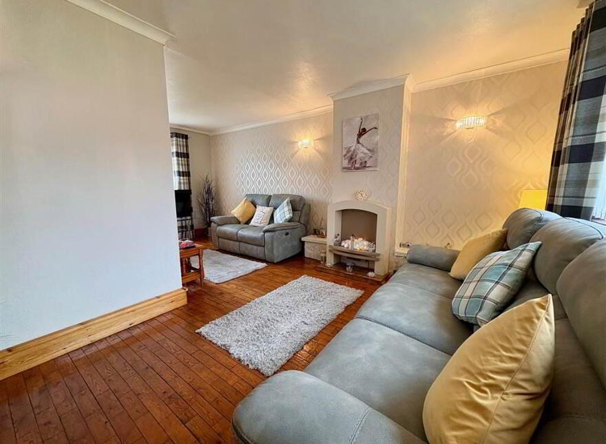17 Burren Way, Belfast, BT6 0DW