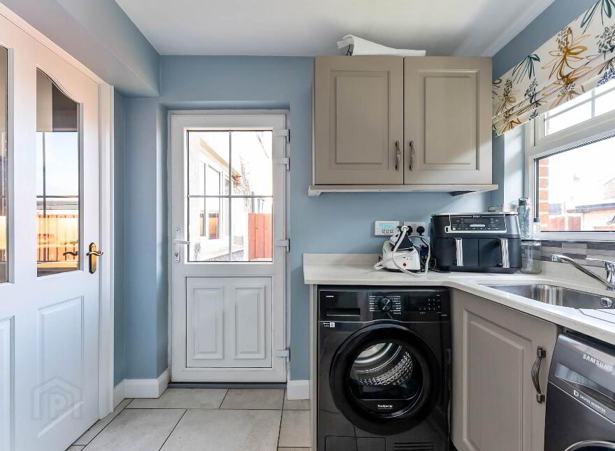 43 McGreavy Park, Derrymacash, Craigavon, BT66 6LR