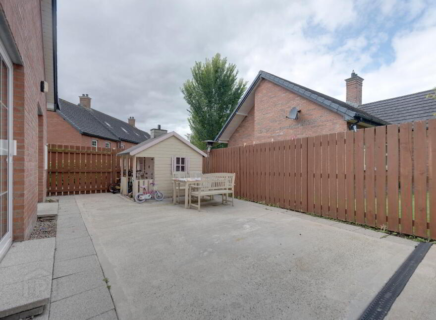 2 Red Row, Toomebridge, BT41 3UJ