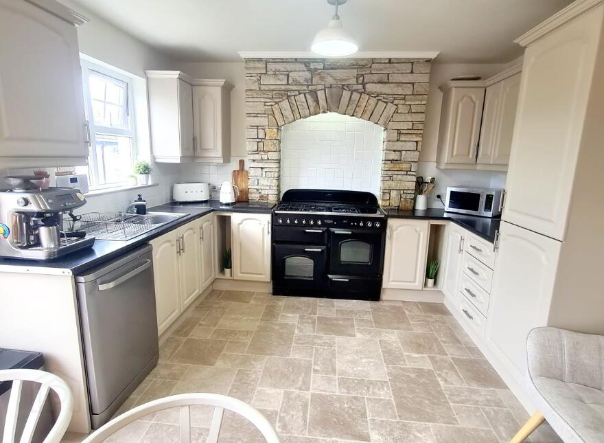 23 Ecclesville Heights, Fintona, Omagh, BT78 2DG