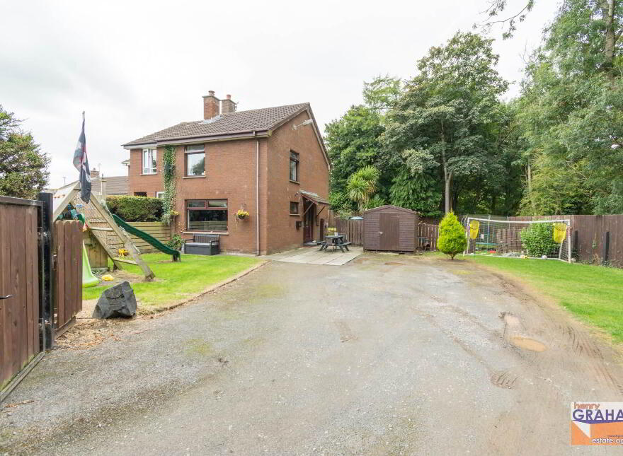 9 Knockburn Crescent, Lisburn, BT28 8QH