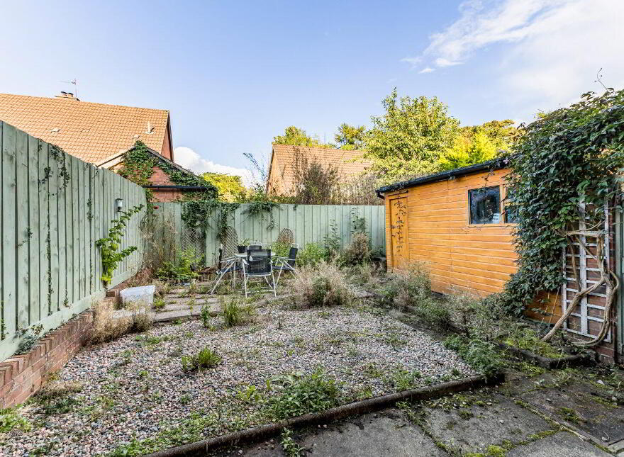 15 Lakeside Drive, Finaghy, Belfast, BT10 0NU