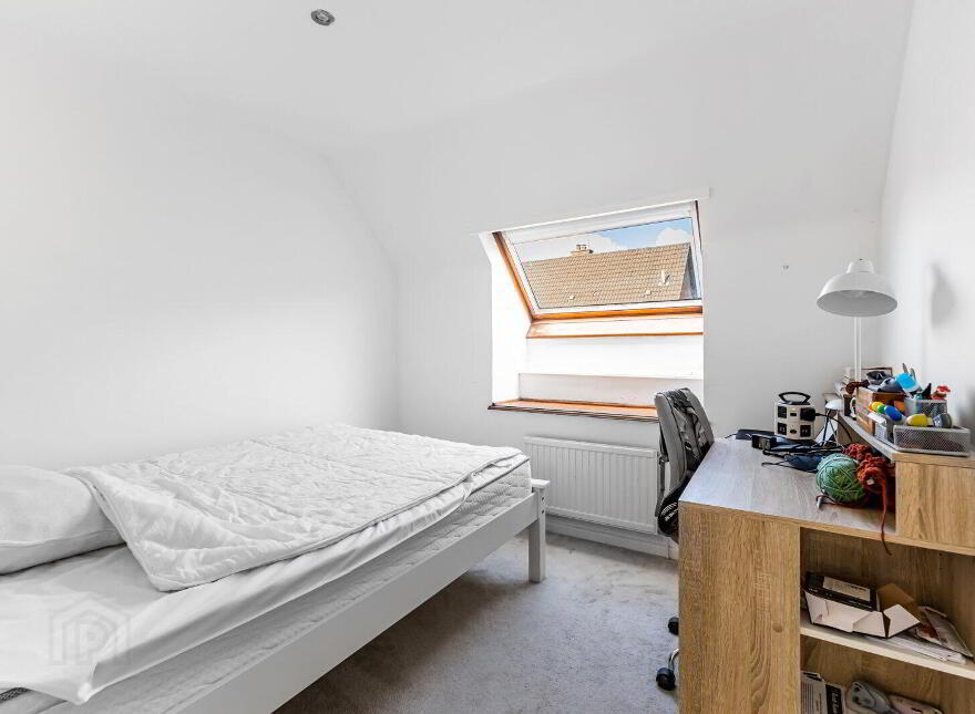 15 Lakeside Drive, Finaghy, Belfast, BT10 0NU