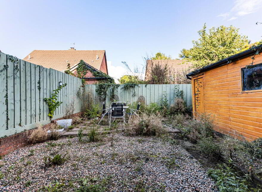 15 Lakeside Drive, Finaghy, Belfast, BT10 0NU
