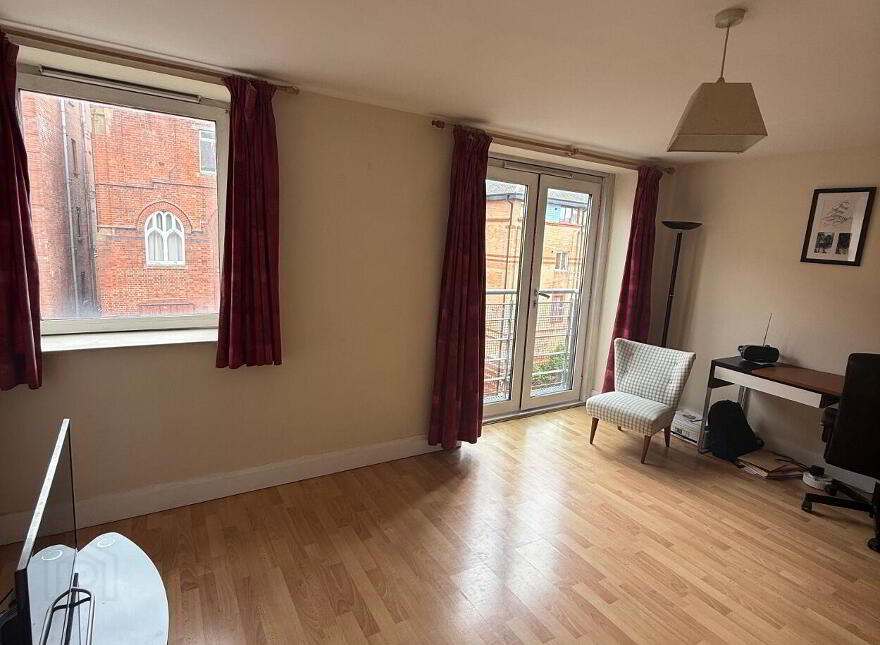 C31 Whitehall Square, 181 Sandy Row, Belfast, BT12 5EU
