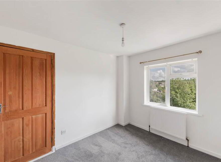 108b Inishowen Drive, Belfast, BT10 0EX
