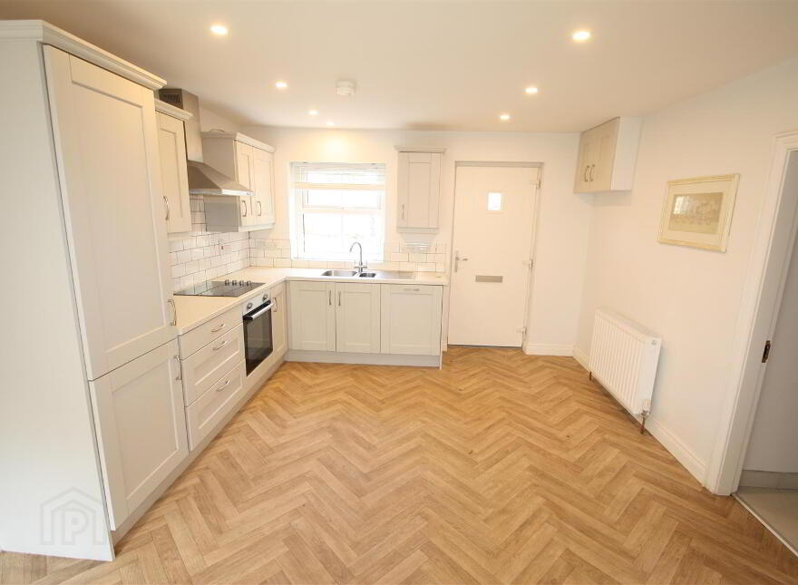 74 Grove Road, Ballynahinch, BT24 8PW