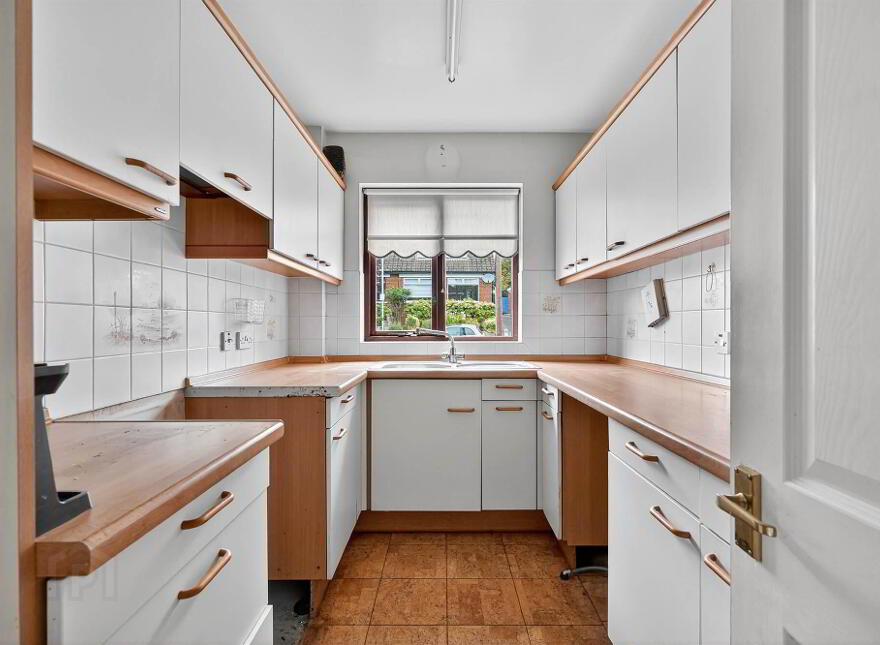 1c Kingsdale Park, Gilnahirk, Belfast, BT5 7BY