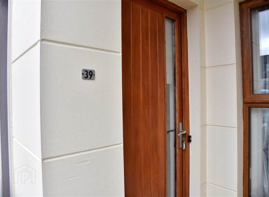 39 Tullymore Garden, Broughshane, Ballymena, BT43 7GU