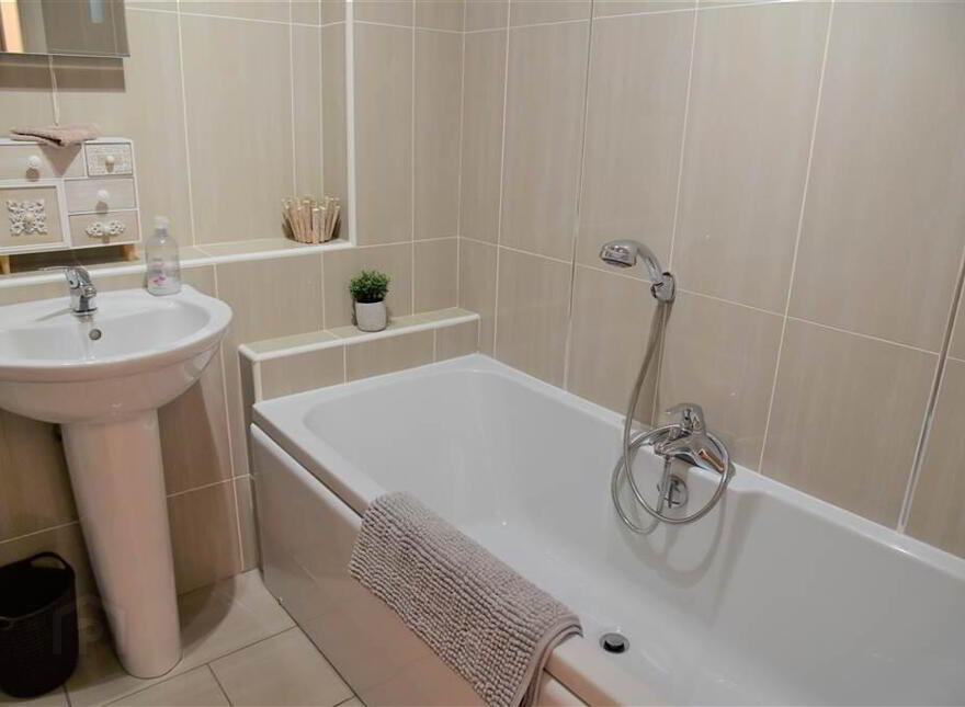 39 Tullymore Garden, Broughshane, Ballymena, BT43 7GU