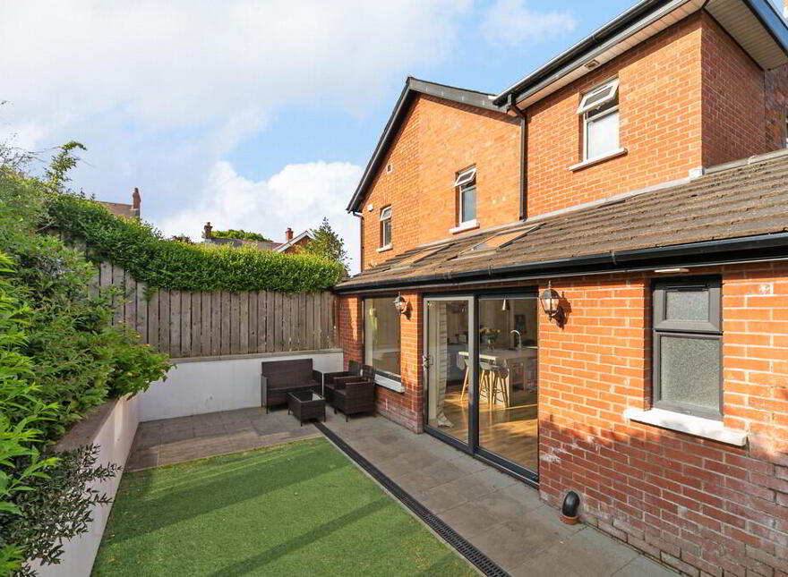 32 Wandsworth Gardens, Belfast, BT4 3NL