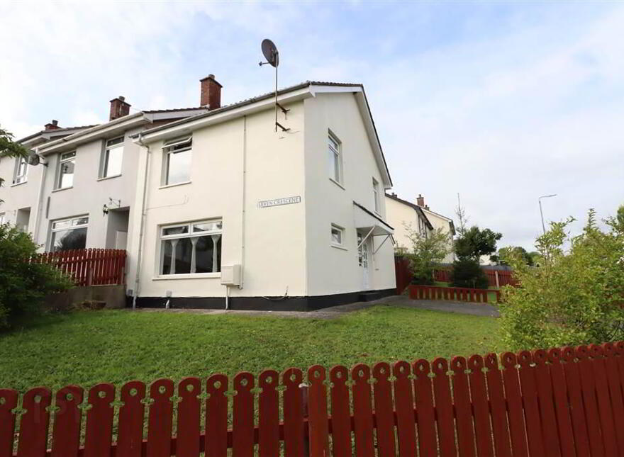 16 Leven Crescent, Dundonald, Belfast, BT5 7DZ photo