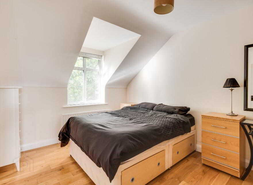 6 Laurel Grove, Enniskillen, BT74 4EQ