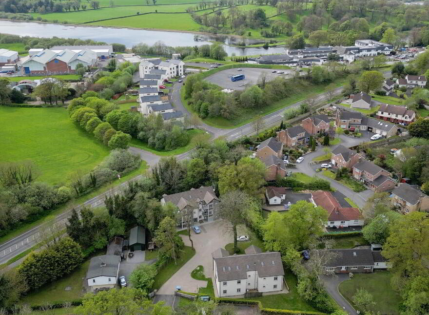 6 Laurel Grove, Enniskillen, BT74 4EQ