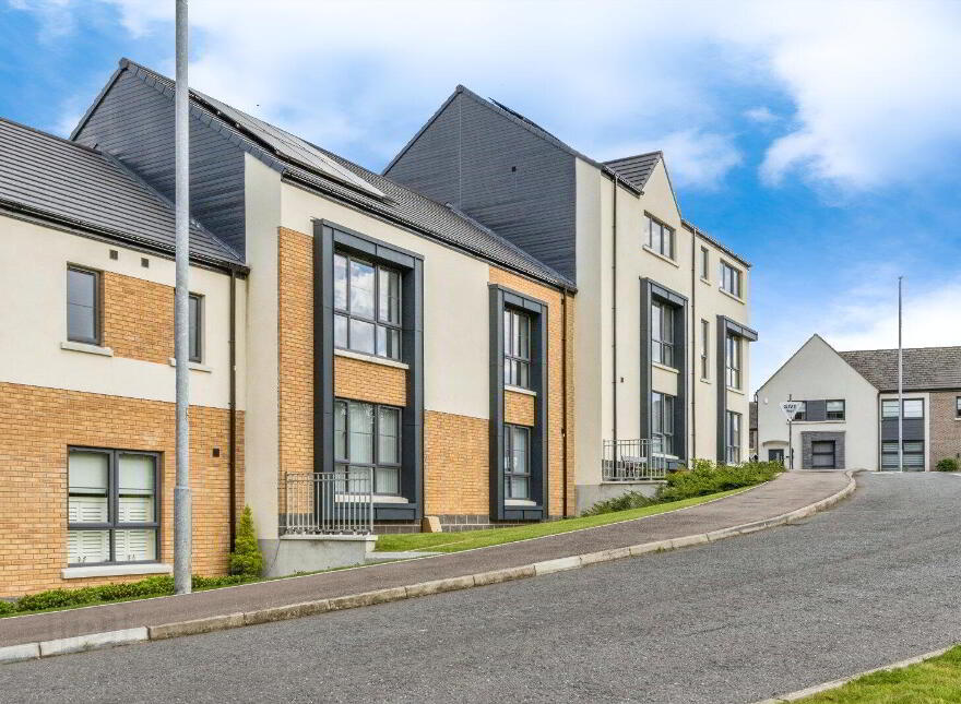 6 Fairfields Mews, Lisburn, BT28 3AA