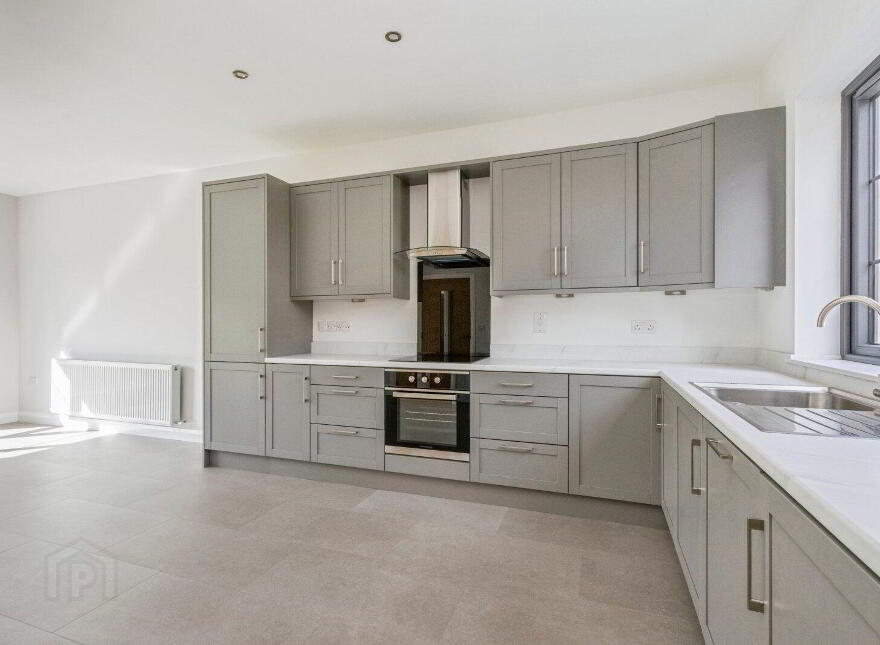 6 Fairfields Mews, Lisburn, BT28 3AA