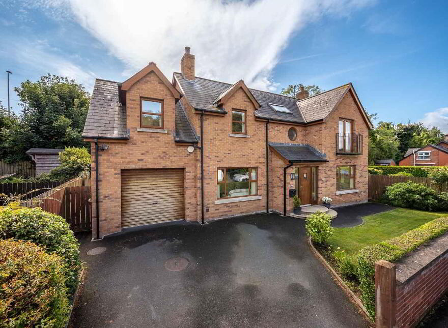 27 Seahill Road, Holywood, BT18 0DJ