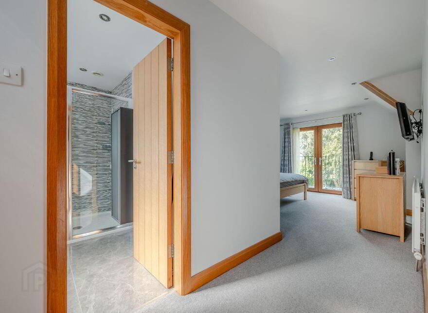 27 Seahill Road, Holywood, BT18 0DJ