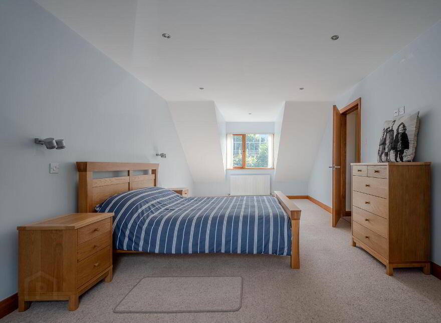 27 Seahill Road, Holywood, BT18 0DJ