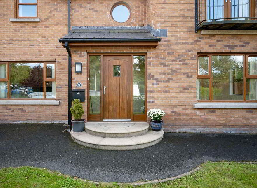 27 Seahill Road, Holywood, BT18 0DJ