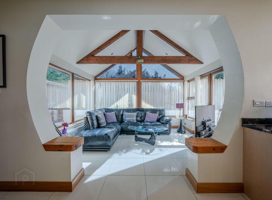 27 Seahill Road, Holywood, BT18 0DJ