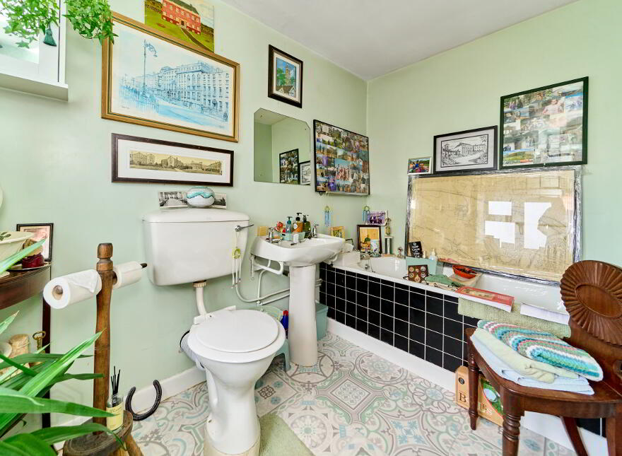 Garry's Corner, Main Street, Kildalkey, C15CT80