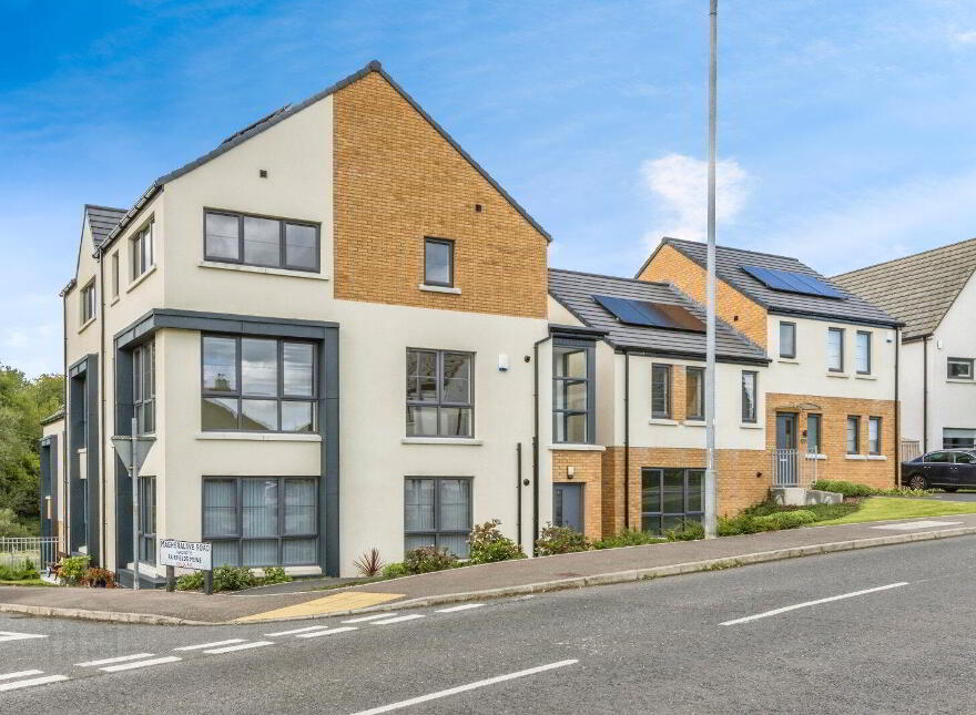 11 Fairfields Mews, Lisburn, BT28 3AA
