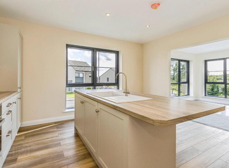 11 Fairfields Mews, Lisburn, BT28 3AA