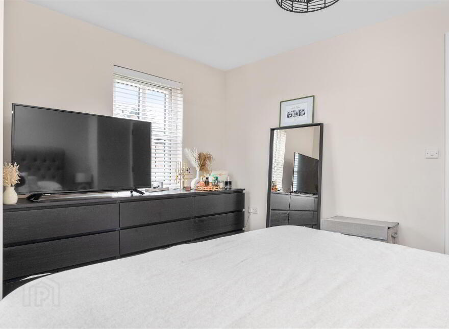 14 Ballyveigh Parade, Antrim, BT41 2FN