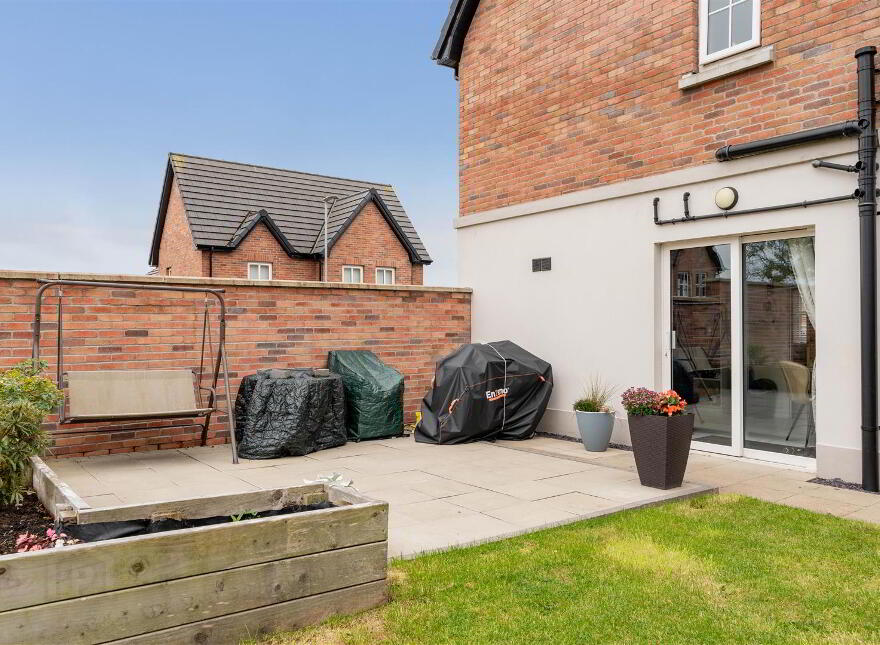 14 Ballyveigh Parade, Antrim, BT41 2FN