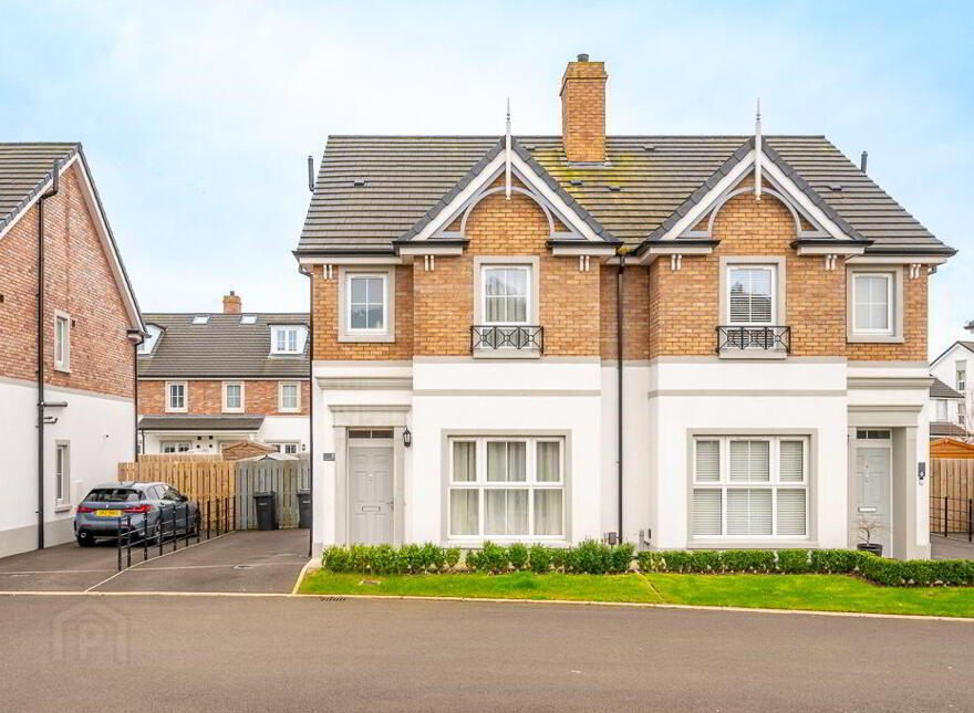 8 Rosepark Gardens, Belfast, BT5 7WN