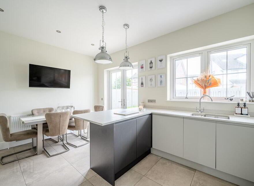 8 Rosepark Gardens, Belfast, BT5 7WN