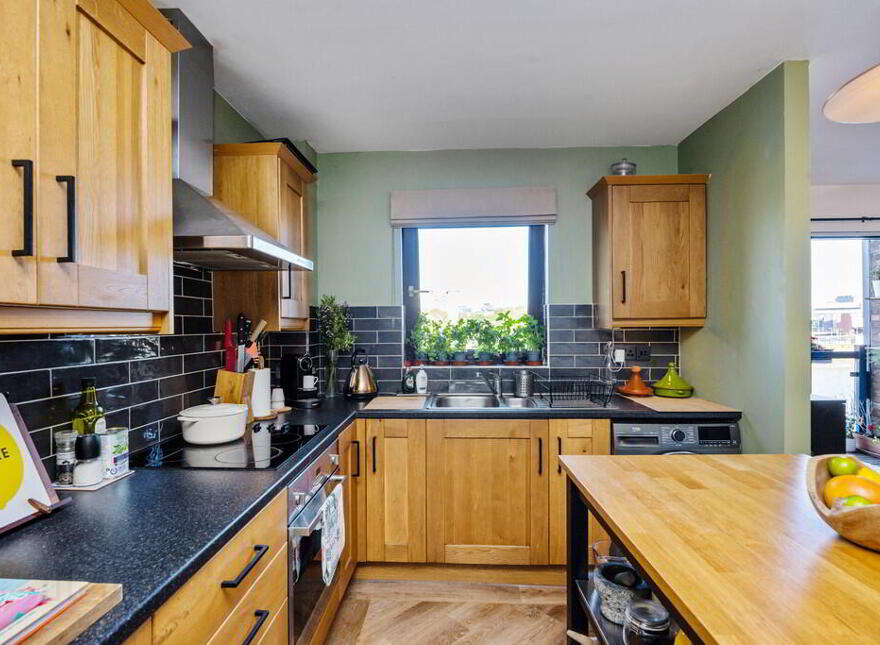 16 Ravenhill Reach, Belfast, BT6 8RA