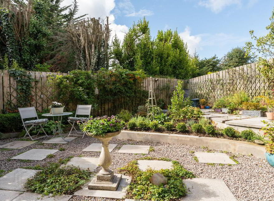 2 Prince Regent Park, Newtownards, BT23 7FT