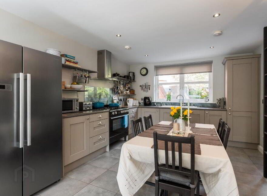 2 Prince Regent Park, Newtownards, BT23 7FT