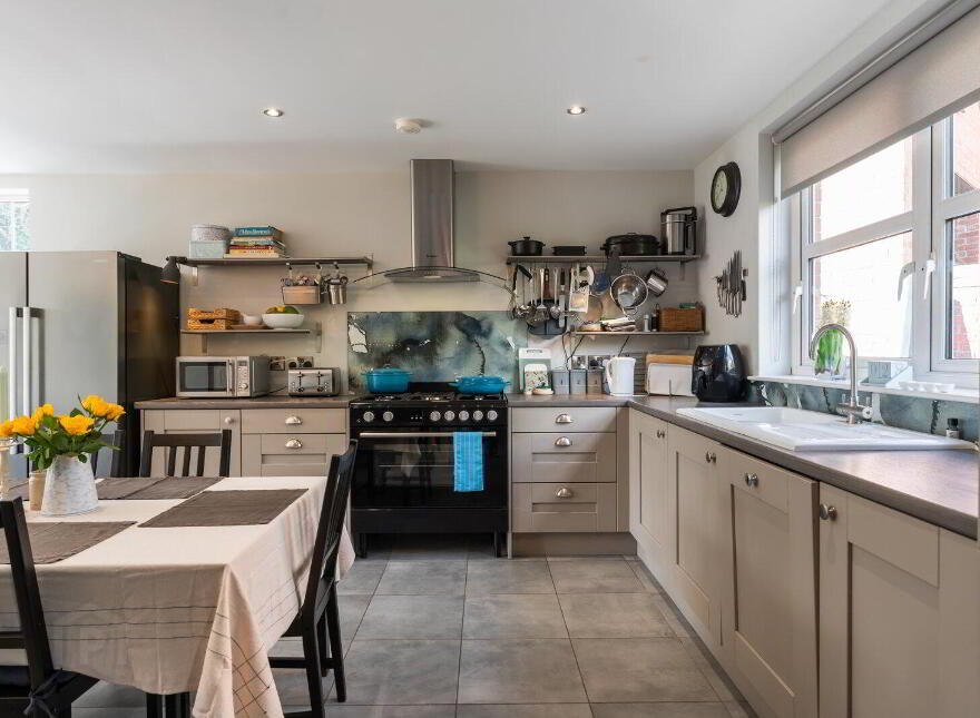 2 Prince Regent Park, Newtownards, BT23 7FT
