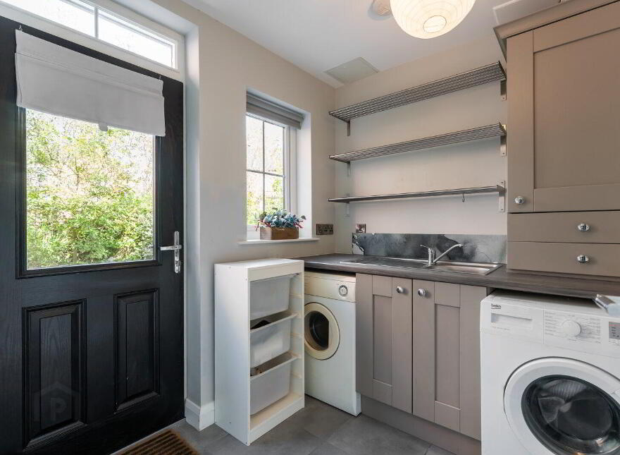 2 Prince Regent Park, Newtownards, BT23 7FT