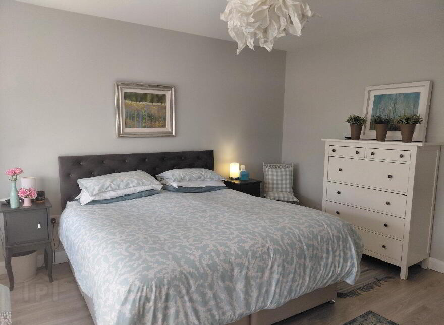 2 Prince Regent Park, Newtownards, BT23 7FT