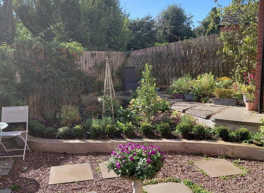 2 Prince Regent Park, Newtownards, BT23 7FT