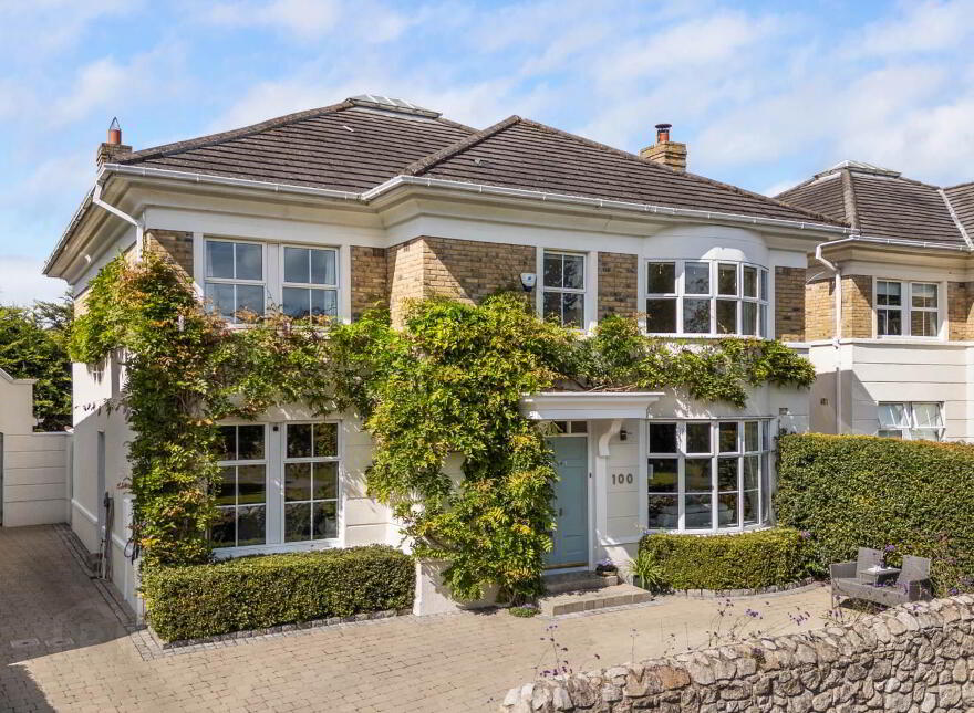 100 Avoca Park, Blackrock, Dublin, A94F8N5