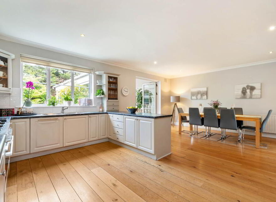 100 Avoca Park, Blackrock, Dublin, A94F8N5