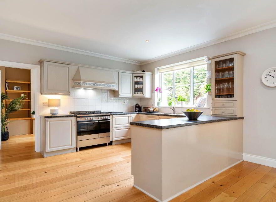 100 Avoca Park, Blackrock, Dublin, A94F8N5