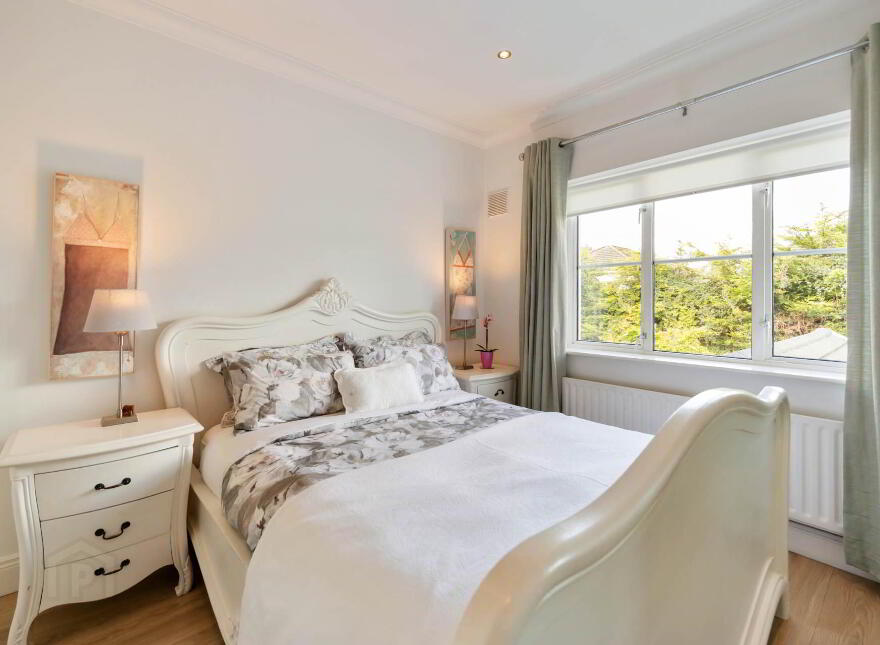 100 Avoca Park, Blackrock, Dublin, A94F8N5