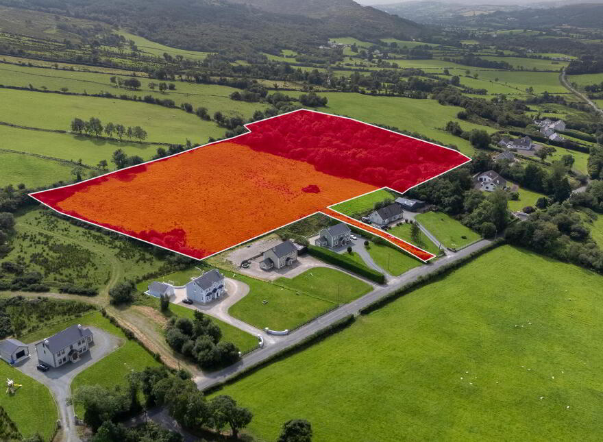 8.5 Acres, Sockar