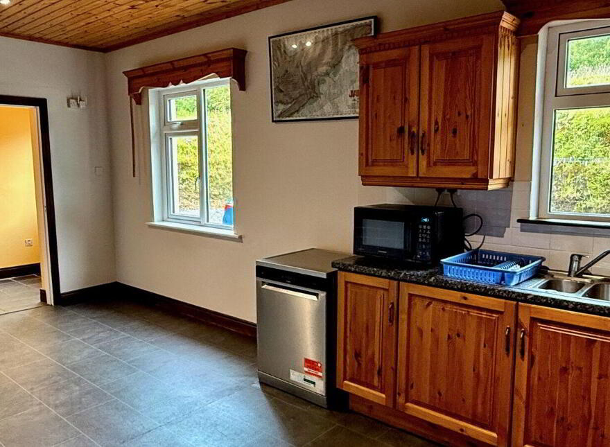 Rooska East, Carrigkerry, Newcastle West, V94XV6X