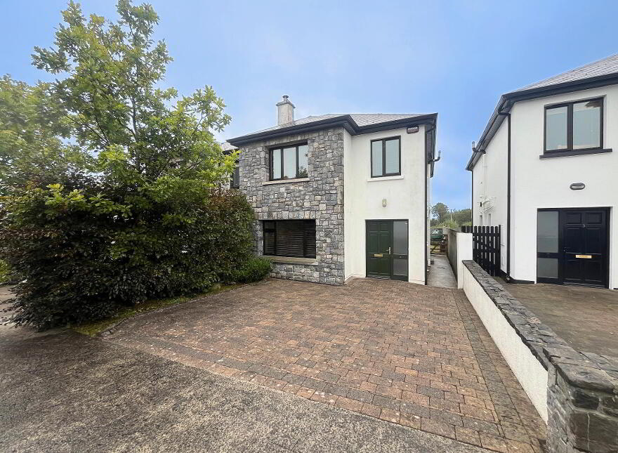 4 Mayfields, Claremorris photo